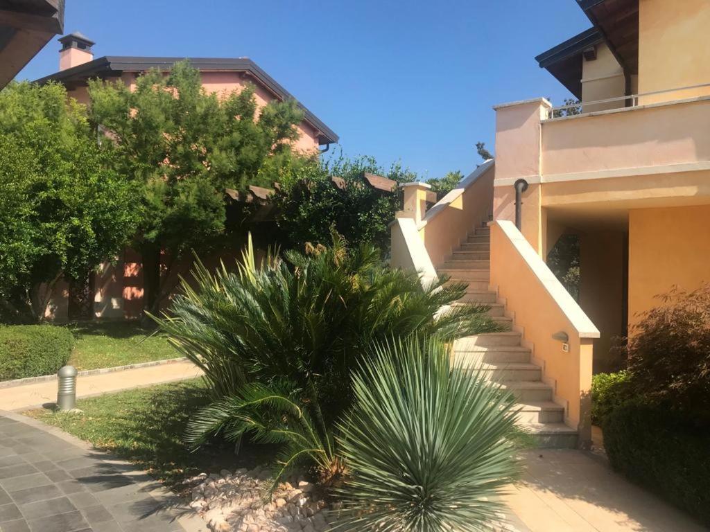 Luxury Apartments - Le Fate - Residence With Pool Manerba del Garda Exterior photo